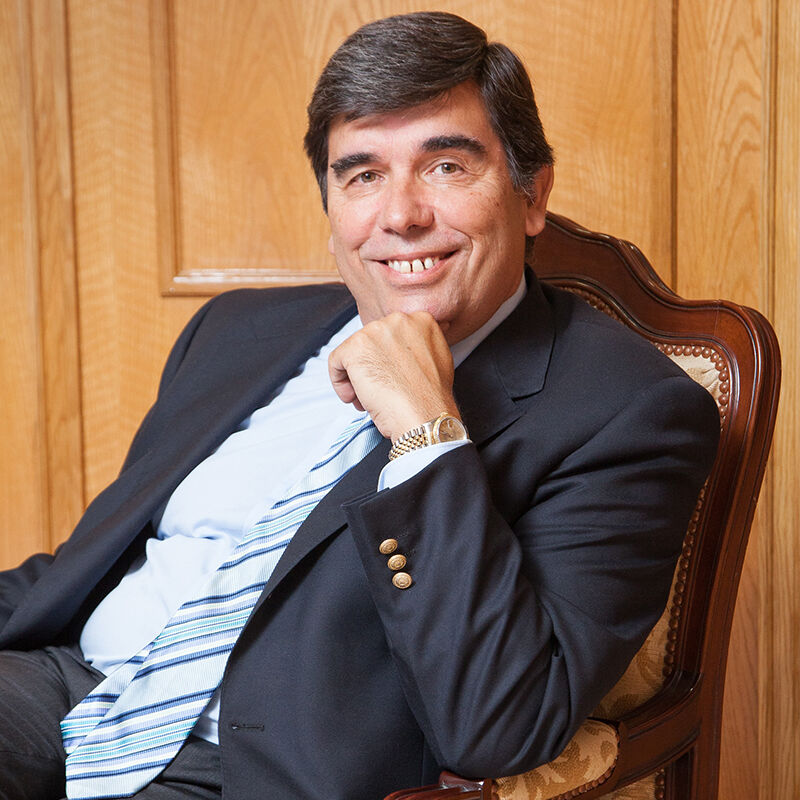 Fernando Neves de Almeida