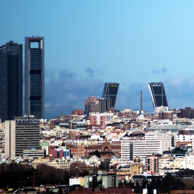 Primera oficina en España, situada en Madrid.