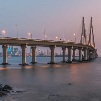 Boyden abre su primera oficina en Bombay, India.