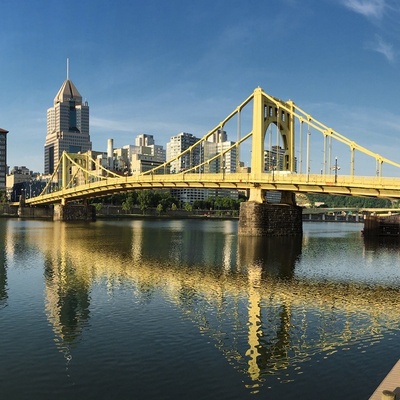 Büroeröffnung in Pittsburgh.