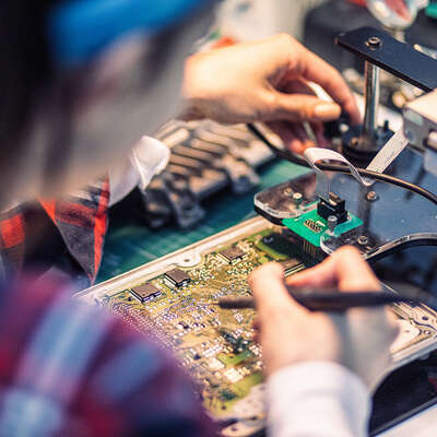 From Innovation to Execution: Leadership in Power Semiconductor Development